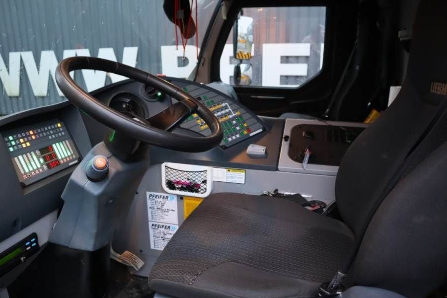 Kran typu Liebherr MK88 Dutch vehicle registration, Valid inspection,, Gebrauchtmaschine v Groenlo (Obrázek 4)