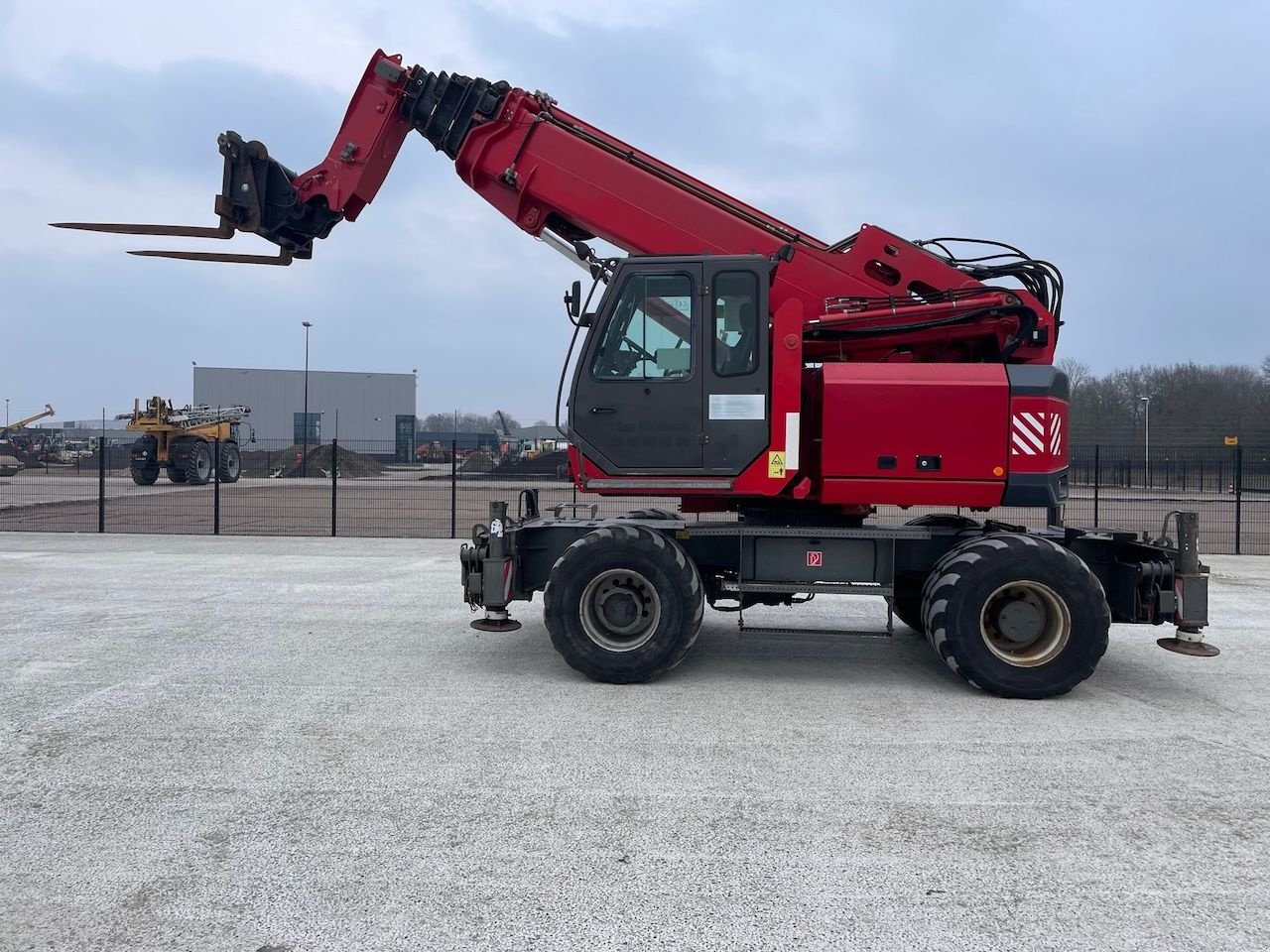 Kran van het type Sennebogen 608 Crane Line, Gebrauchtmaschine in Holten (Foto 1)