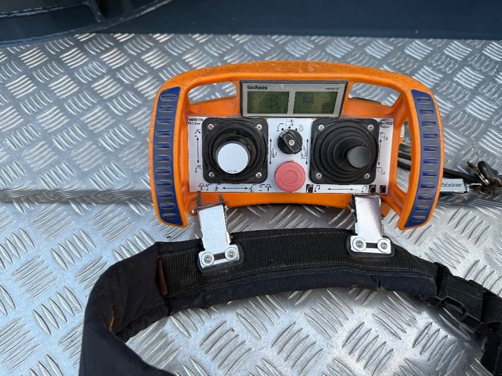 Kran типа Sonstige B&ouml;cker AHK 30/1500, Gebrauchtmaschine в WIJCHEN (Фотография 4)