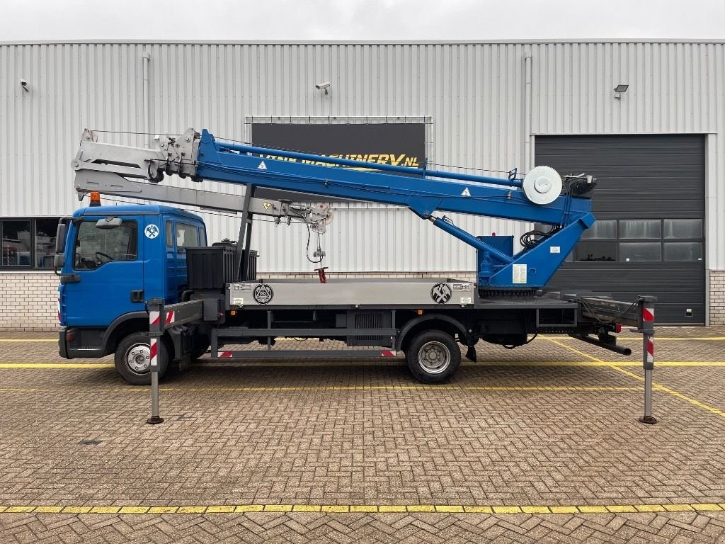 Kran van het type Sonstige B&ouml;cker AK 32/1500, Gebrauchtmaschine in WIJCHEN (Foto 10)