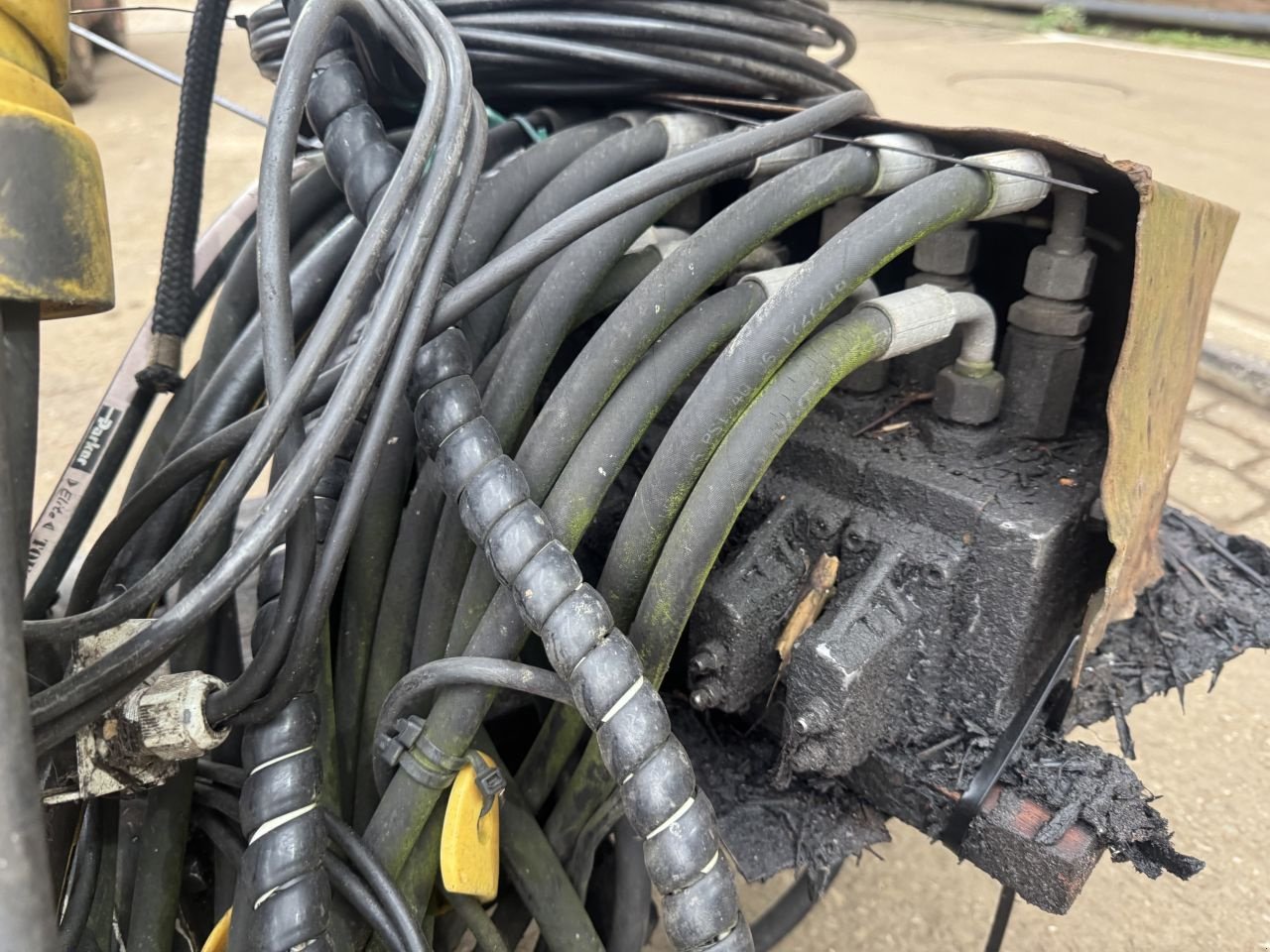 Kran типа Sonstige Farmi forest 457E, Gebrauchtmaschine в Hardinxveld giessendam (Фотография 3)