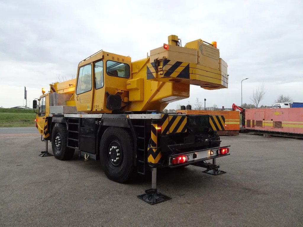 Kran Türe ait Sonstige Faun ATF30-2L, Gebrauchtmaschine içinde Zutphen (resim 3)