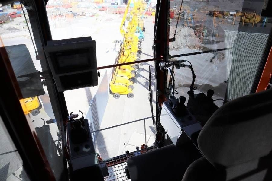 Kran типа Spierings SK597-AT4 Dutch Vehicle Registration, Valid Aboma, Gebrauchtmaschine в Groenlo (Фотография 5)