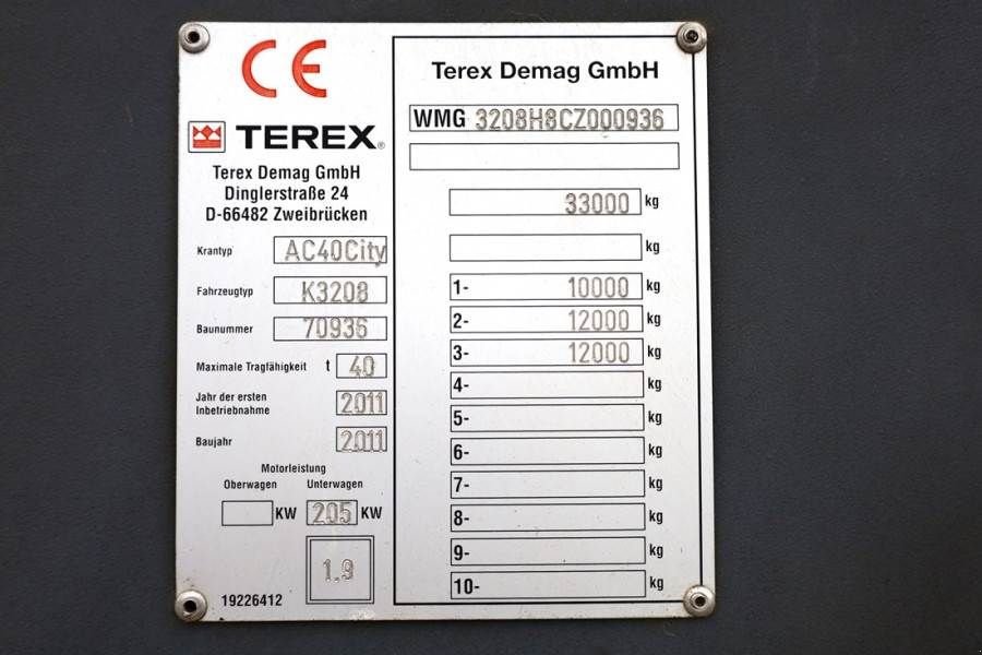 Kran des Typs Terex Demag AC40 City Diesel, 6x6 Drive And 6-Wheel Stee, Gebrauchtmaschine in Groenlo (Bild 8)
