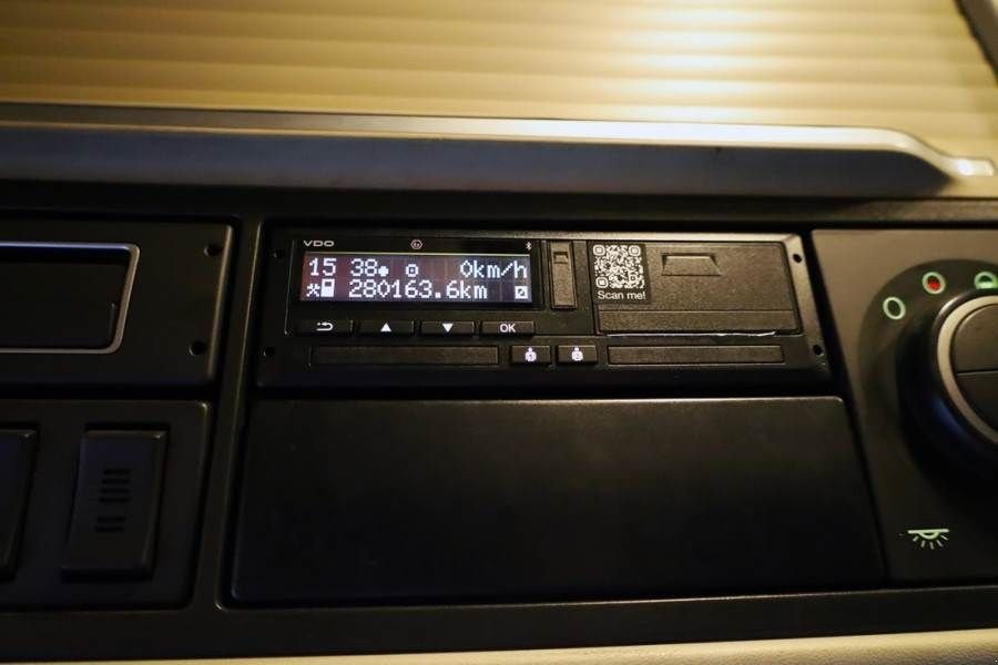 Kran typu Volvo FH12 With Cormach 135t/m Crane FH12 10x4 Wit, Gebrauchtmaschine v Groenlo (Obrázek 5)