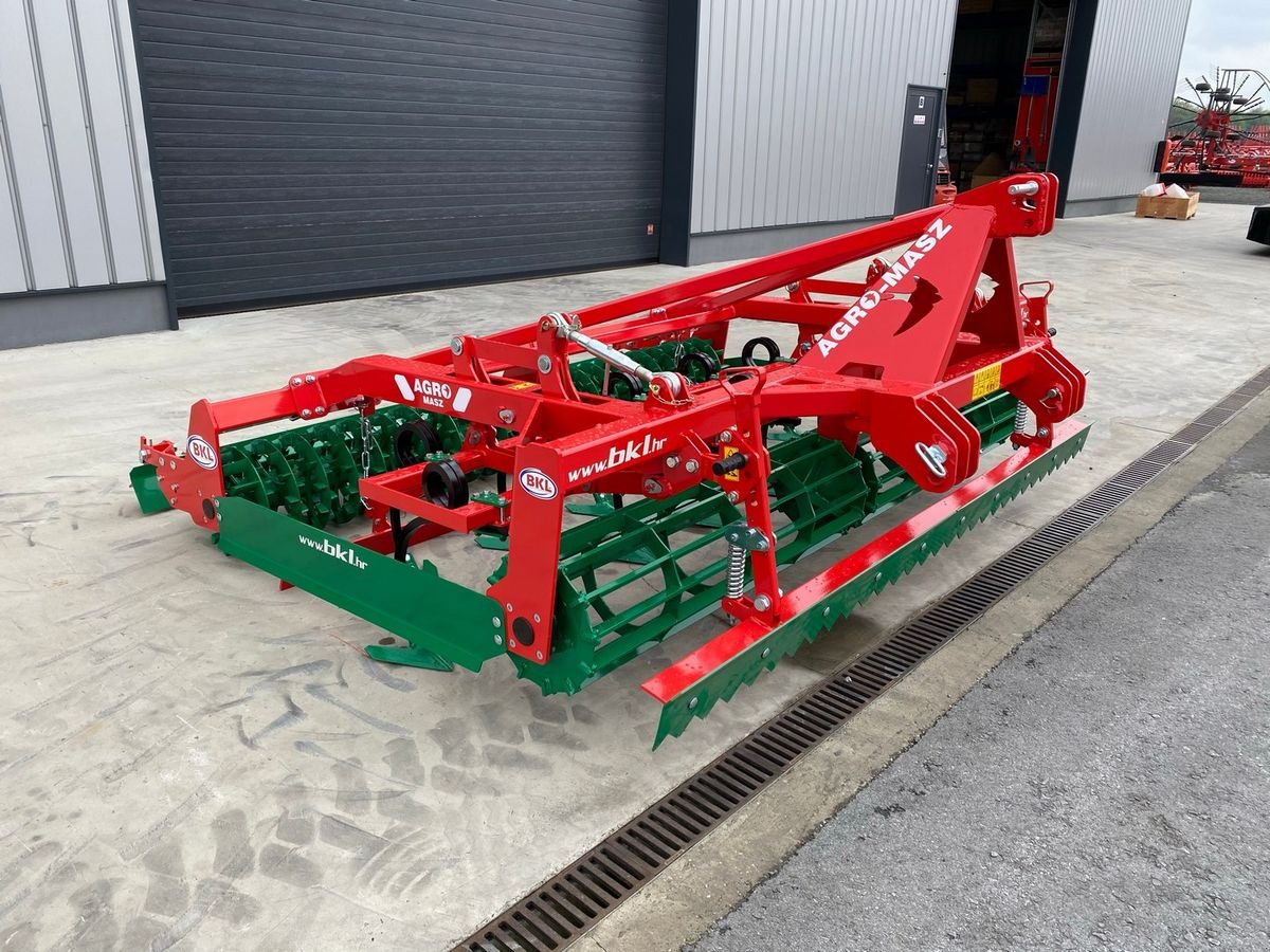 Kreiselegge a típus Agro-Masz AUC 30 Kompaktor, Neumaschine ekkor: Rovisce (Kép 1)