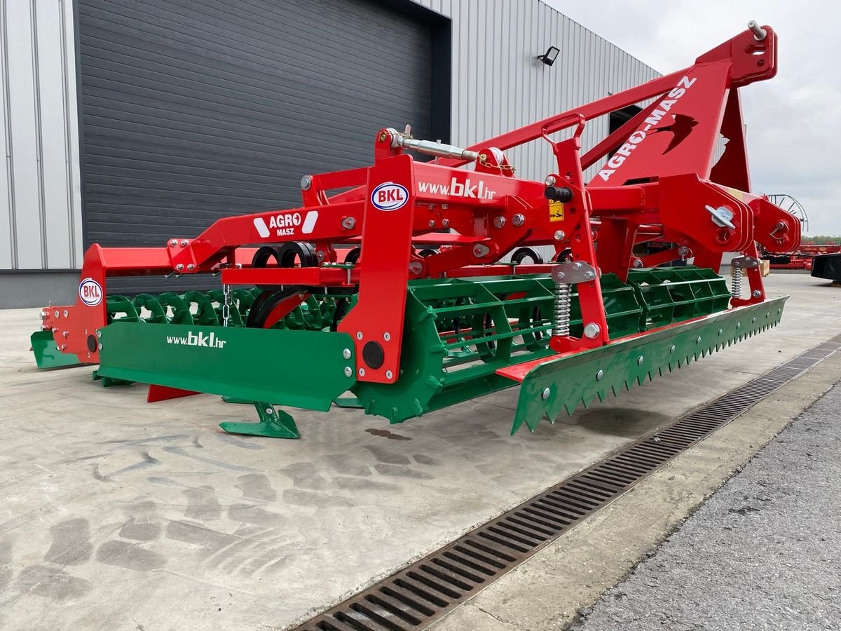 Kreiselegge a típus Agro-Masz AUC 30 Kompaktor, Neumaschine ekkor: Rovisce (Kép 9)