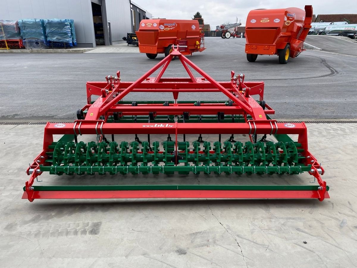 Kreiselegge a típus Agro-Masz AUC 30 Kompaktor, Neumaschine ekkor: Rovisce (Kép 7)