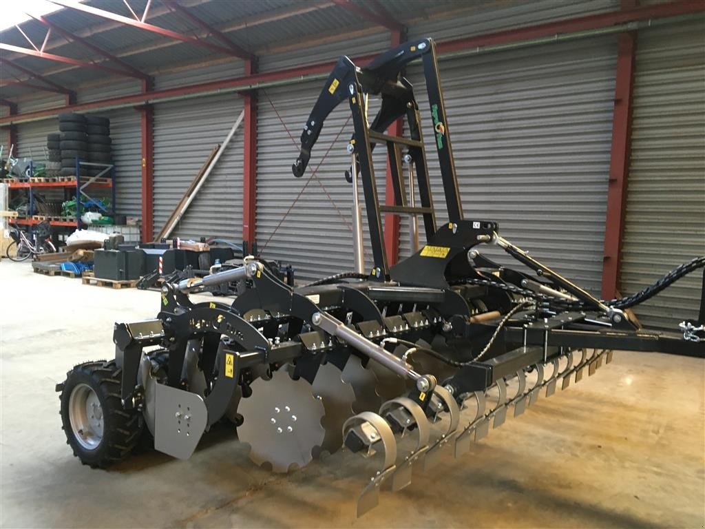 Kreiselegge tipa Agro Tom 4 m. bugseret med slæbeplanke, Gebrauchtmaschine u Rødekro (Slika 1)