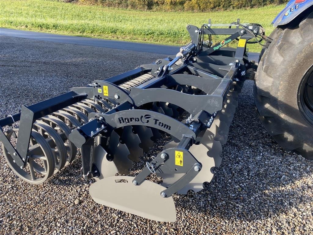 Kreiselegge of the type Agro Tom 6 Meter discharve  M opklap - Demopris !, Gebrauchtmaschine in Vejle (Picture 3)