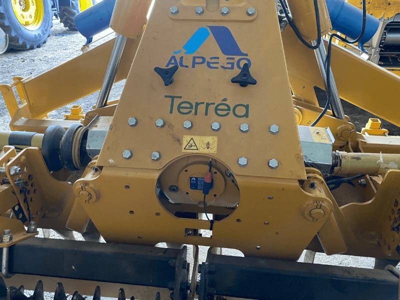 Kreiselegge typu Alpego DMAX 600 AI, Gebrauchtmaschine w VERDUN (Zdjęcie 4)