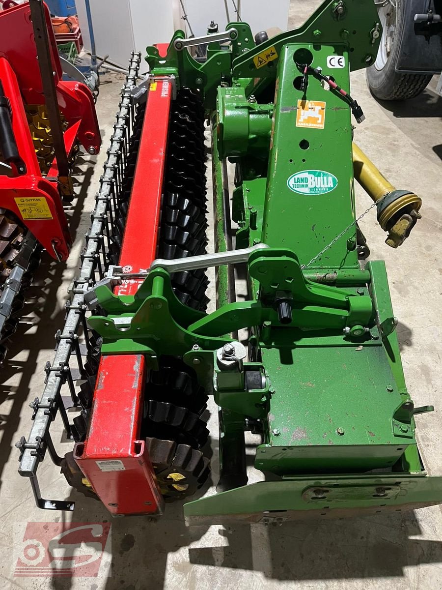 Kreiselegge des Typs Amazone KG 303 (Kreiselgrubber + Güttler), Gebrauchtmaschine in Offenhausen (Bild 6)