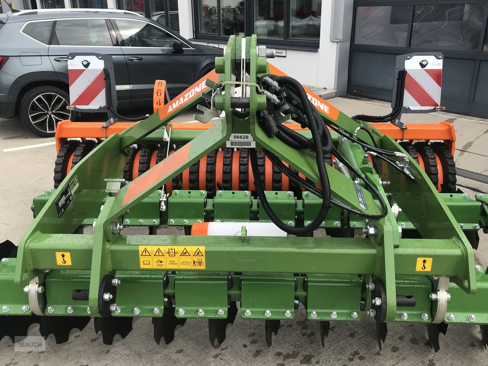 Kreiselegge of the type Amazone Kompaktscheibenegge Catros 3003, Neumaschine in Burgkirchen (Picture 29)