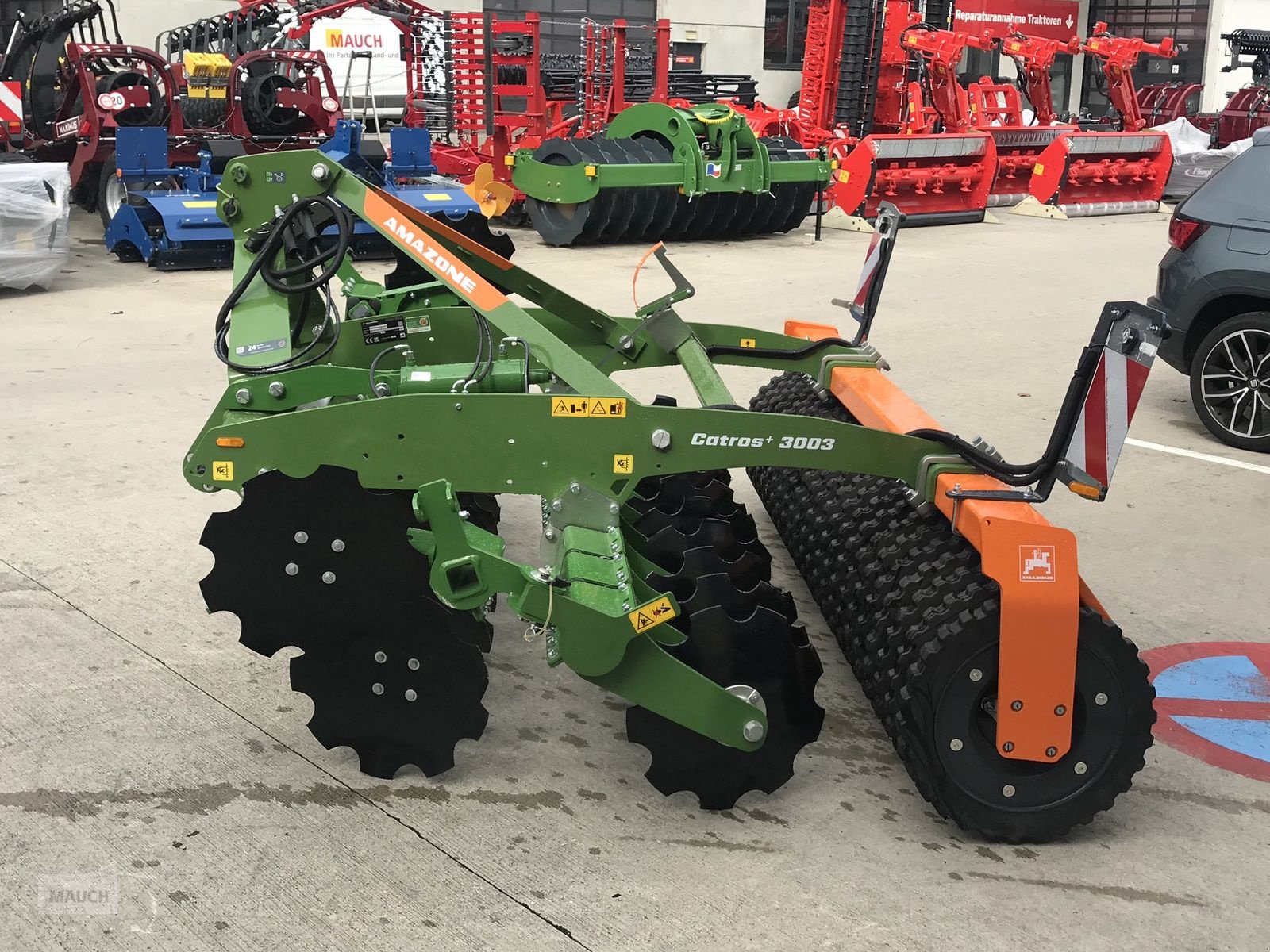 Kreiselegge of the type Amazone Kompaktscheibenegge Catros 3003, Neumaschine in Burgkirchen (Picture 20)