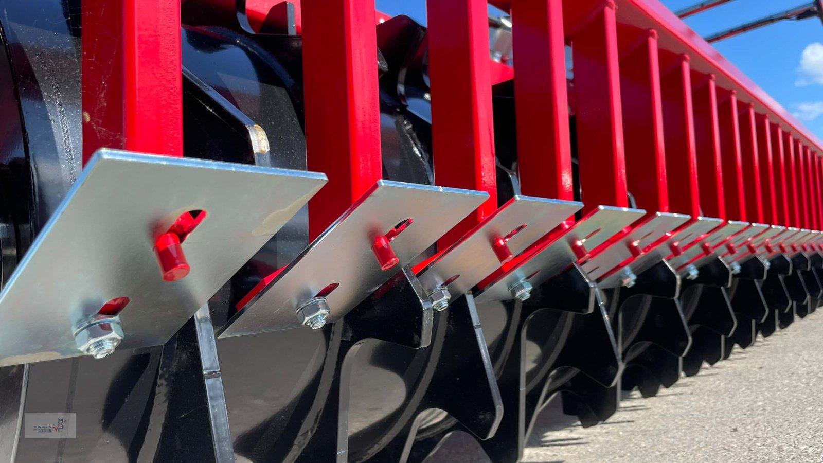 Kreiselegge of the type Breviglieri P24 F 500, Neumaschine in Mahlberg-Orschweier (Picture 9)