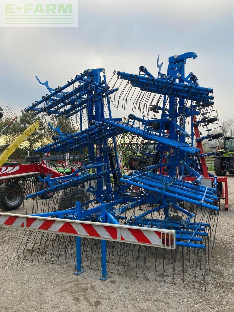 Kreiselegge des Typs Carré etrille 12m, Gebrauchtmaschine in CHEMINOT (57 - MOSELLE) (Bild 4)