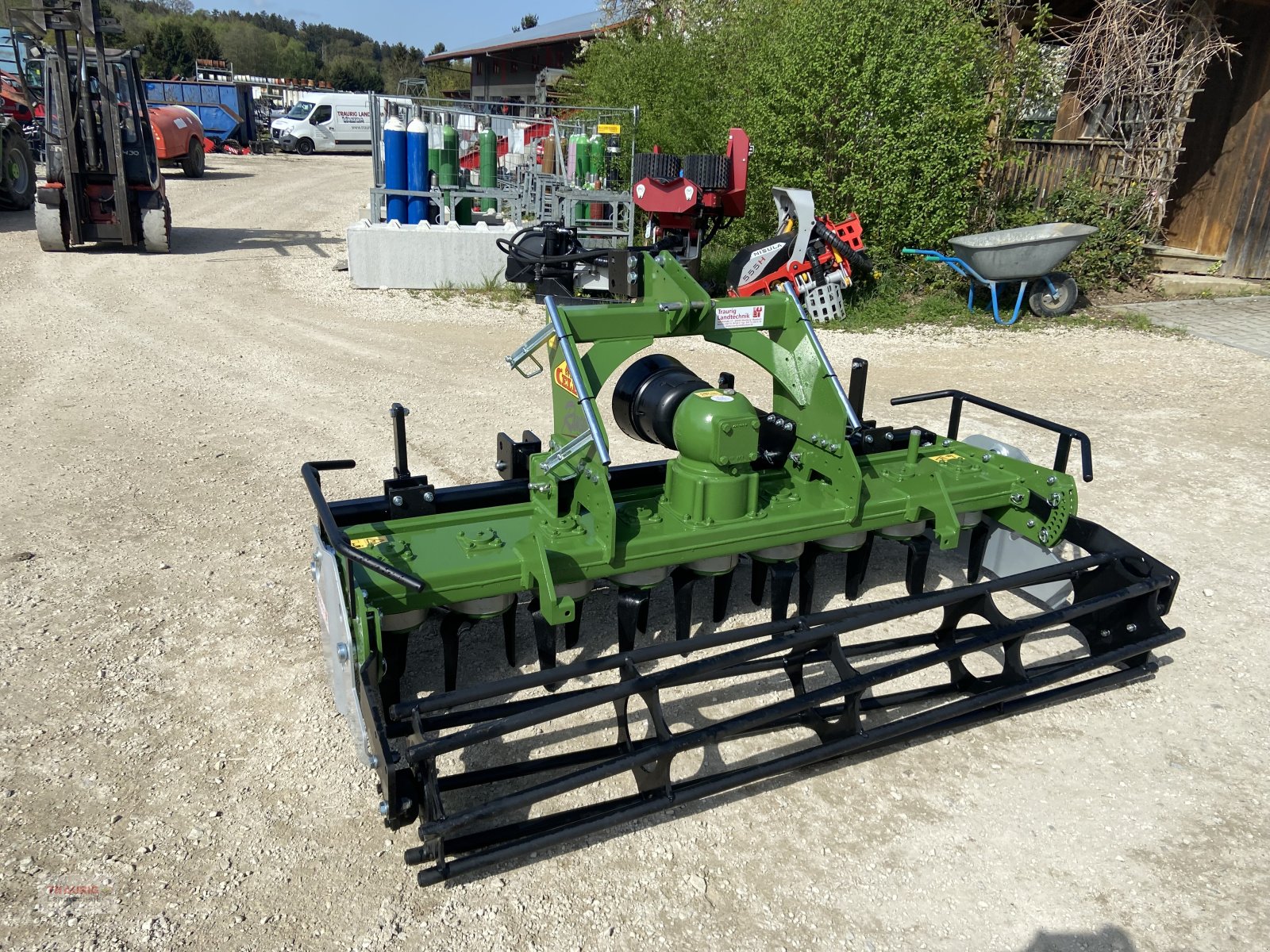 Kreiselegge des Typs Celli Ranger 225 mit Vorbaugrubber, Neumaschine in Mainburg/Wambach (Bild 4)