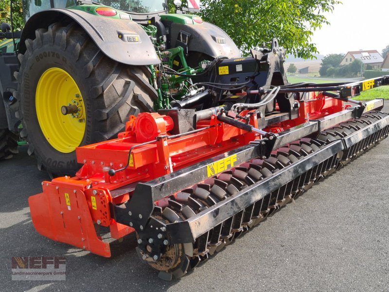 Kreiselegge des Typs Cosmo Kreiselegge MP 5 m mit Krumen-Krustenpackerwalze, Gebrauchtmaschine in Neudrossenfeld (Bild 1)