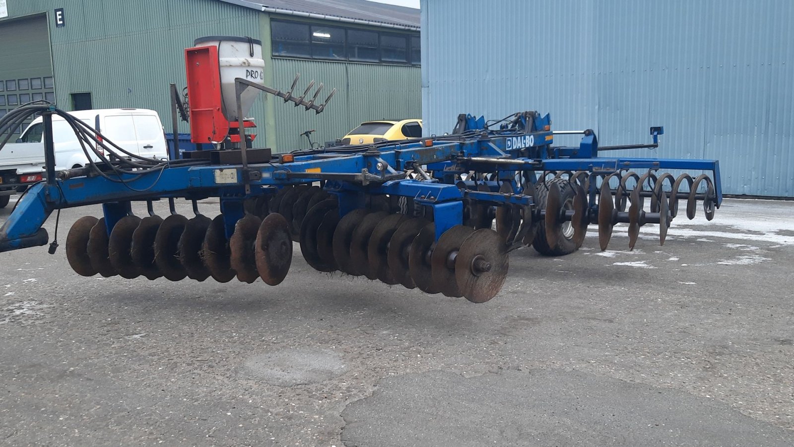 Kreiselegge Türe ait Dalbo 4,5m MAXI-DISC m/el-spreder og spiralvalse, Gebrauchtmaschine içinde Hadsund (resim 2)