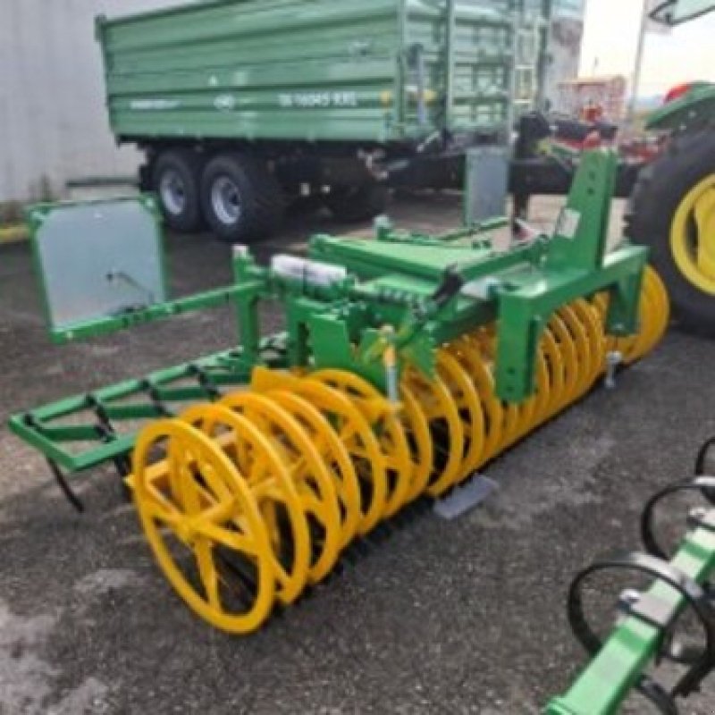 Kreiselegge Türe ait Kerner Frontpacker mit Messeregge, Neumaschine içinde Geinberg (resim 2)