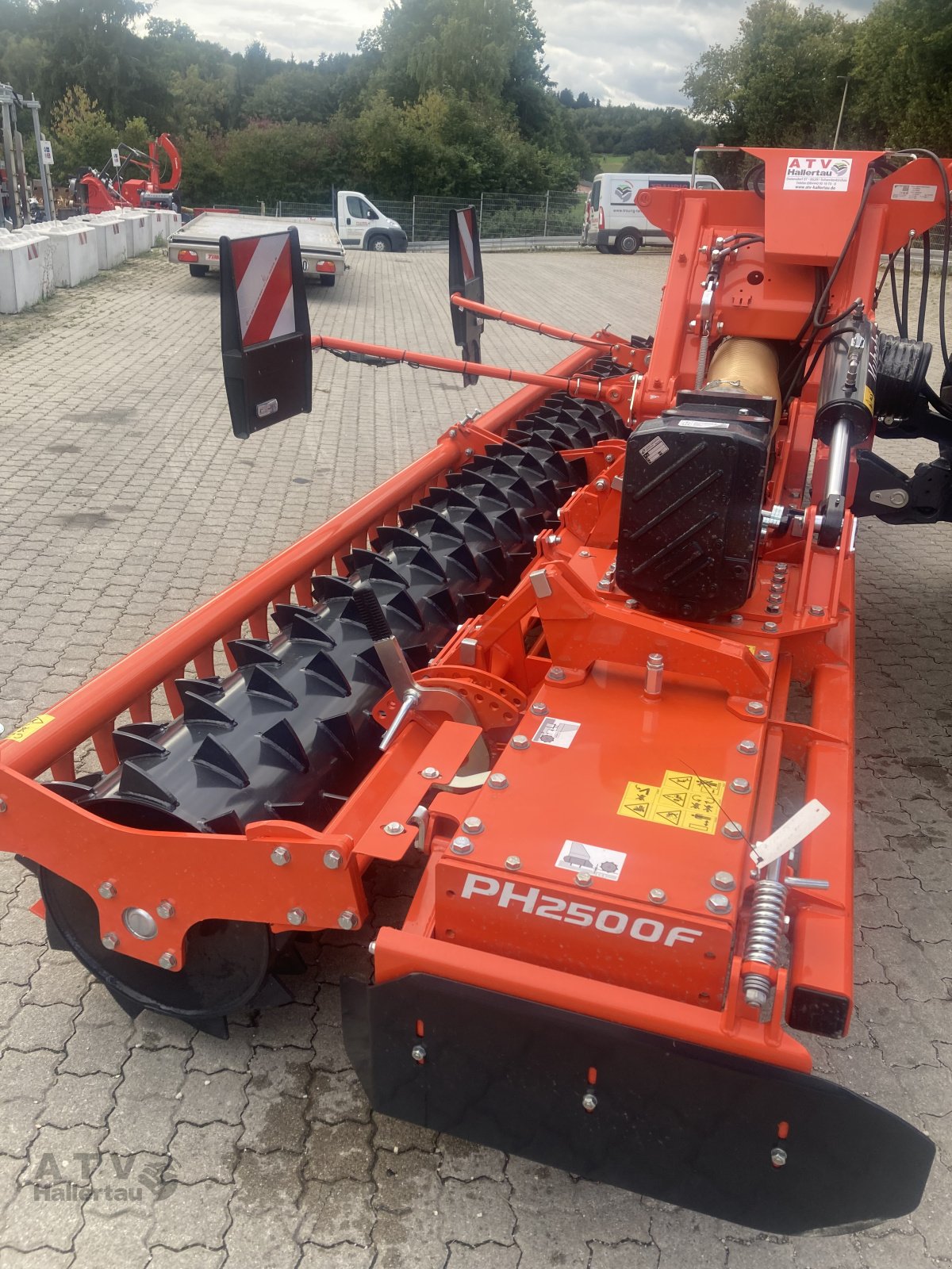 Kreiselegge des Typs Kubota PH 2500F, Neumaschine in Schweitenkirchen (Bild 16)