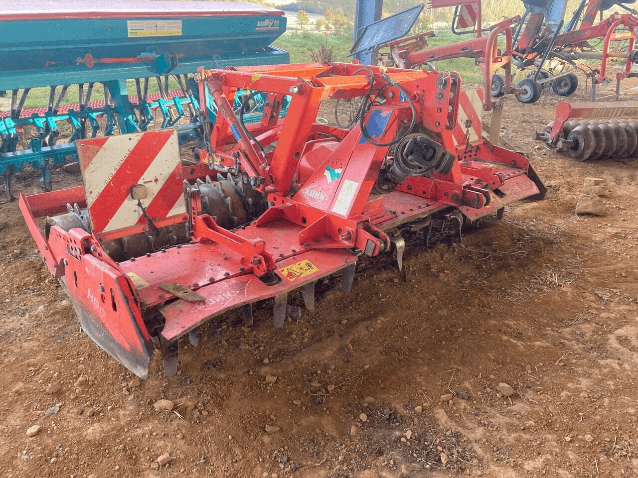 Kreiselegge za tip Kuhn HERSE ROTATIVE KUHN HRB 303, Gebrauchtmaschine u ST CLEMENT DE LA PLACE (Slika 1)