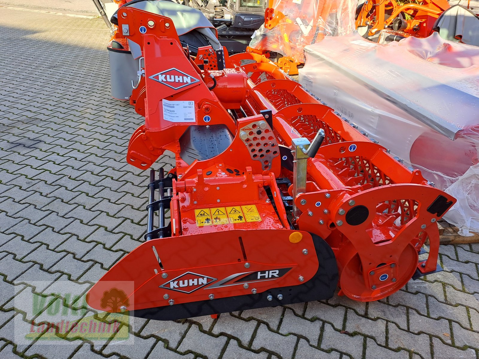 Kreiselegge des Typs Kuhn HR 3020, Neumaschine in Hutthurm bei Passau (Bild 2)
