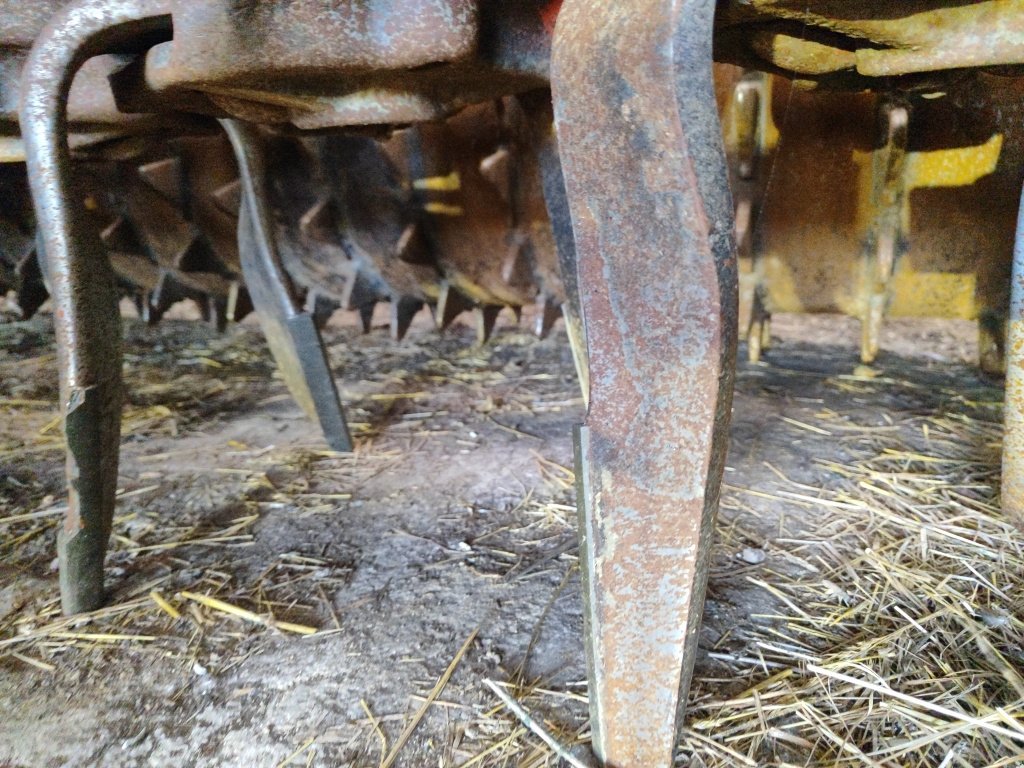 Kreiselegge типа Kuhn HR 4004, Gebrauchtmaschine в Eton (Фотография 5)