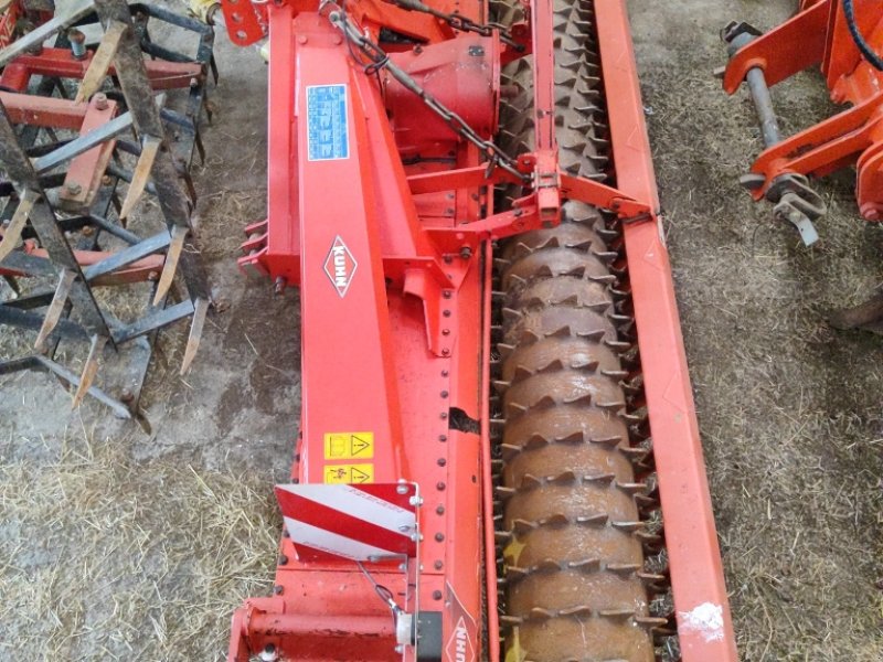 Kreiselegge от тип Kuhn HR 4004, Gebrauchtmaschine в Eton (Снимка 1)