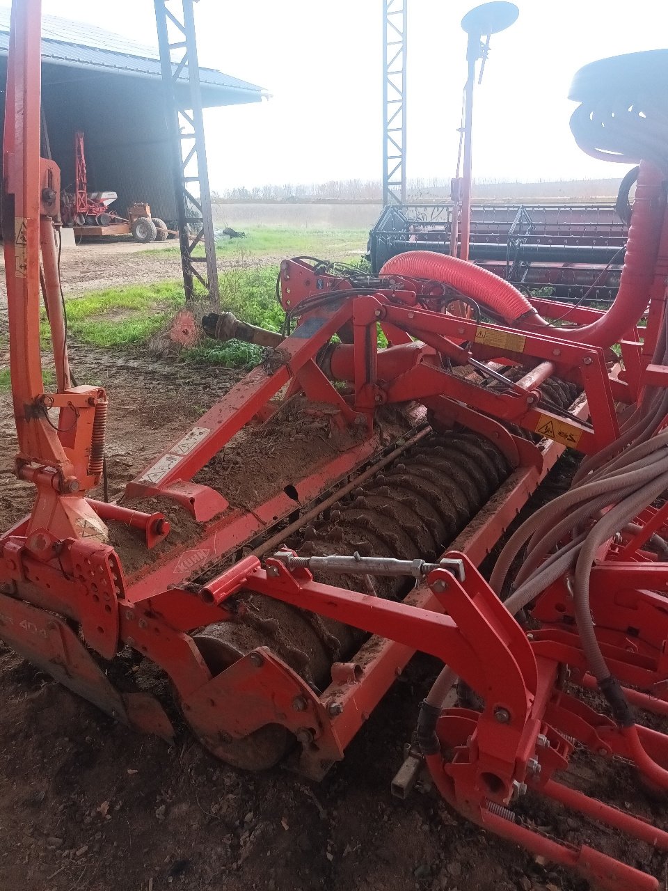 Kreiselegge tip Kuhn Hr 404 d, Gebrauchtmaschine in VARENNES VAUZELLES (Poză 3)