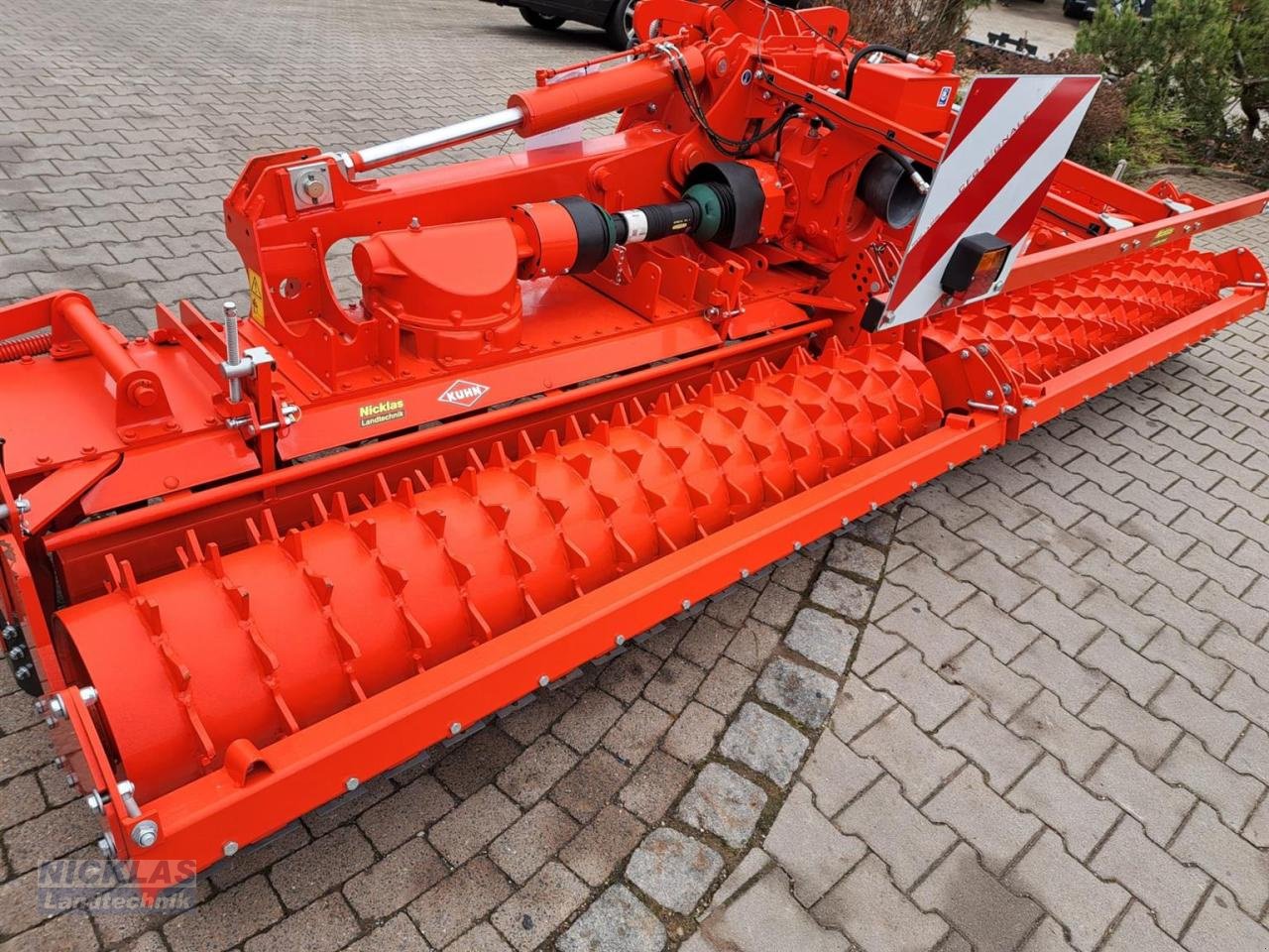 Kreiselegge des Typs Kuhn HR 5004 DR, Neumaschine in Schirradorf (Bild 4)