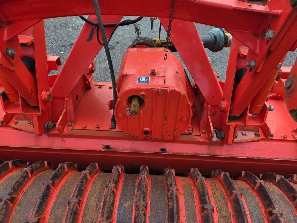 Kreiselegge Türe ait Kuhn Hr304, Gebrauchtmaschine içinde BRECEY (resim 9)