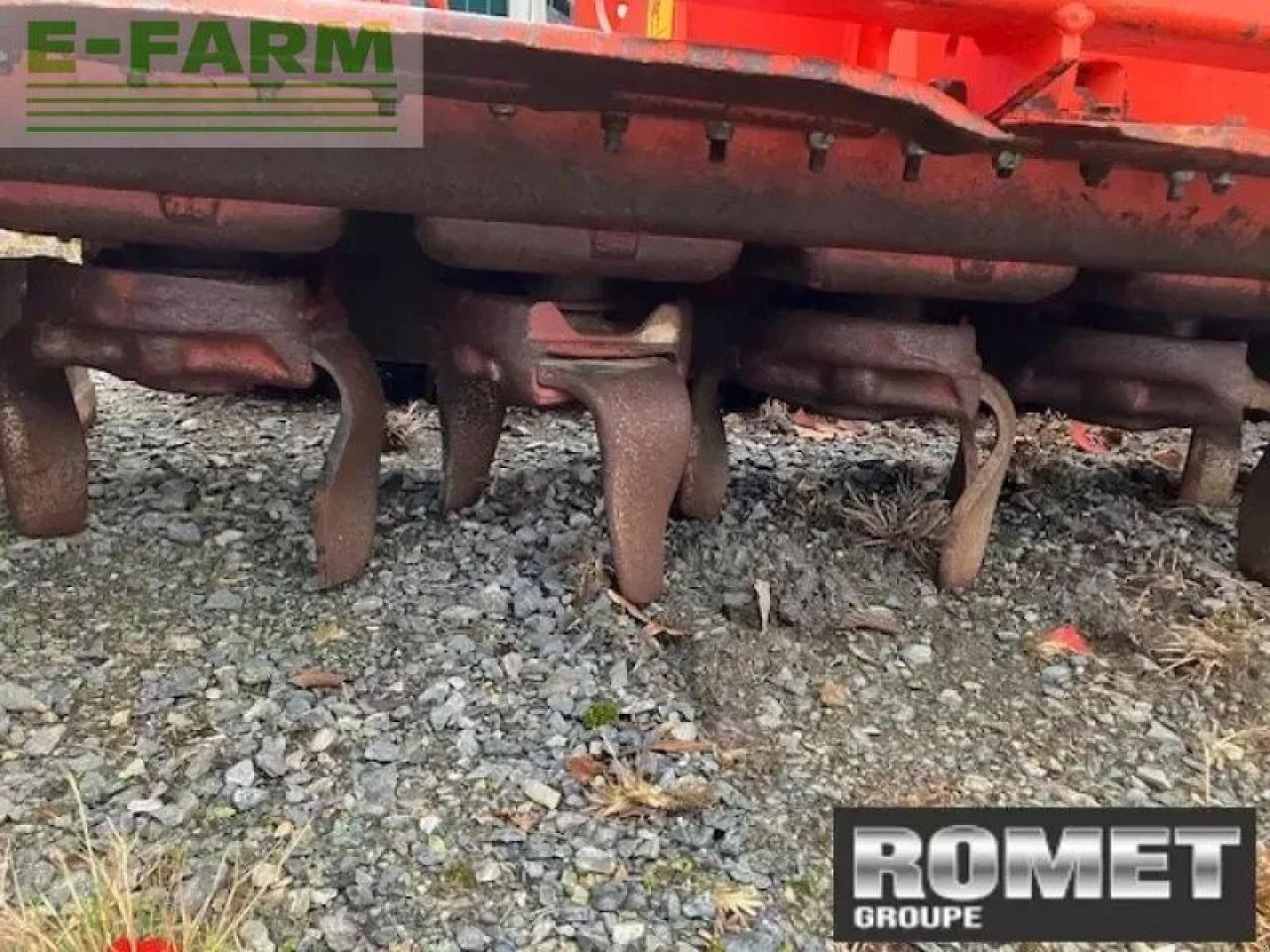 Kreiselegge Türe ait Kuhn hr4504r, Gebrauchtmaschine içinde GENNES-SUR-GLAIZE (resim 4)