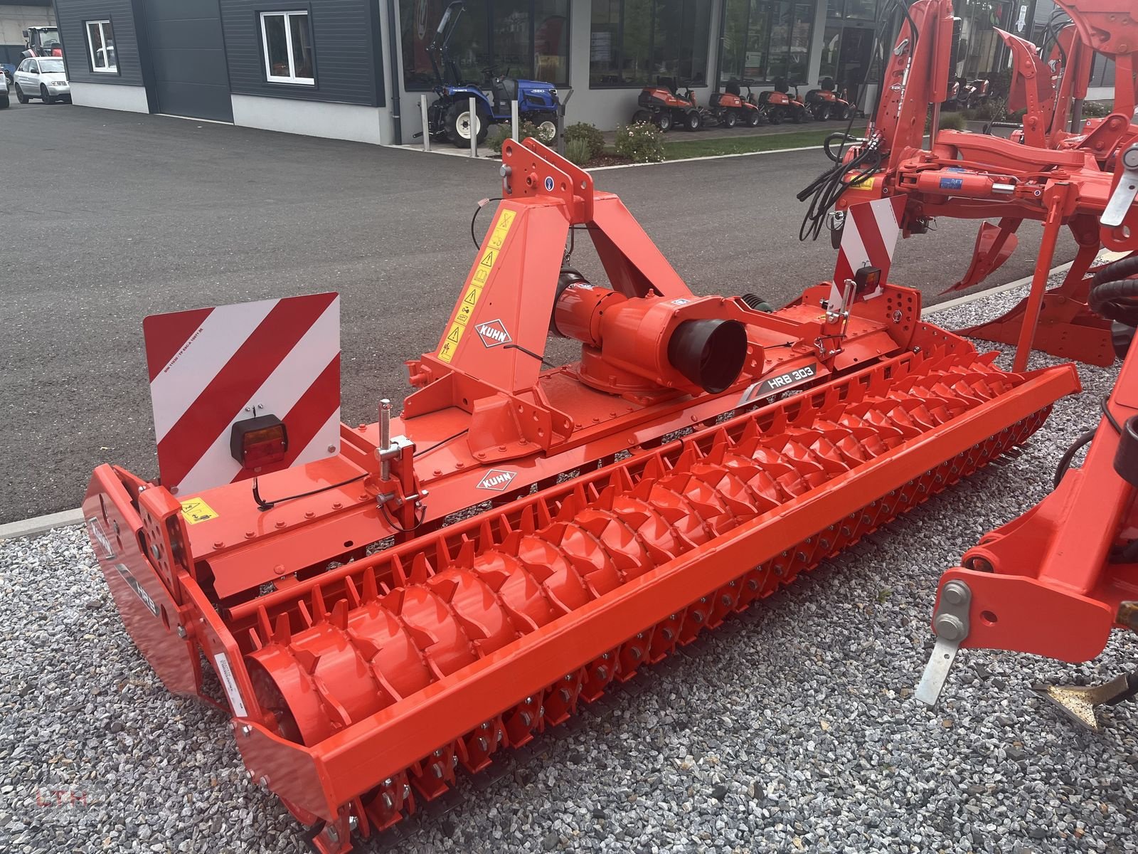 Kreiselegge of the type Kuhn HRB 303 D, Neumaschine in Gnas (Picture 7)