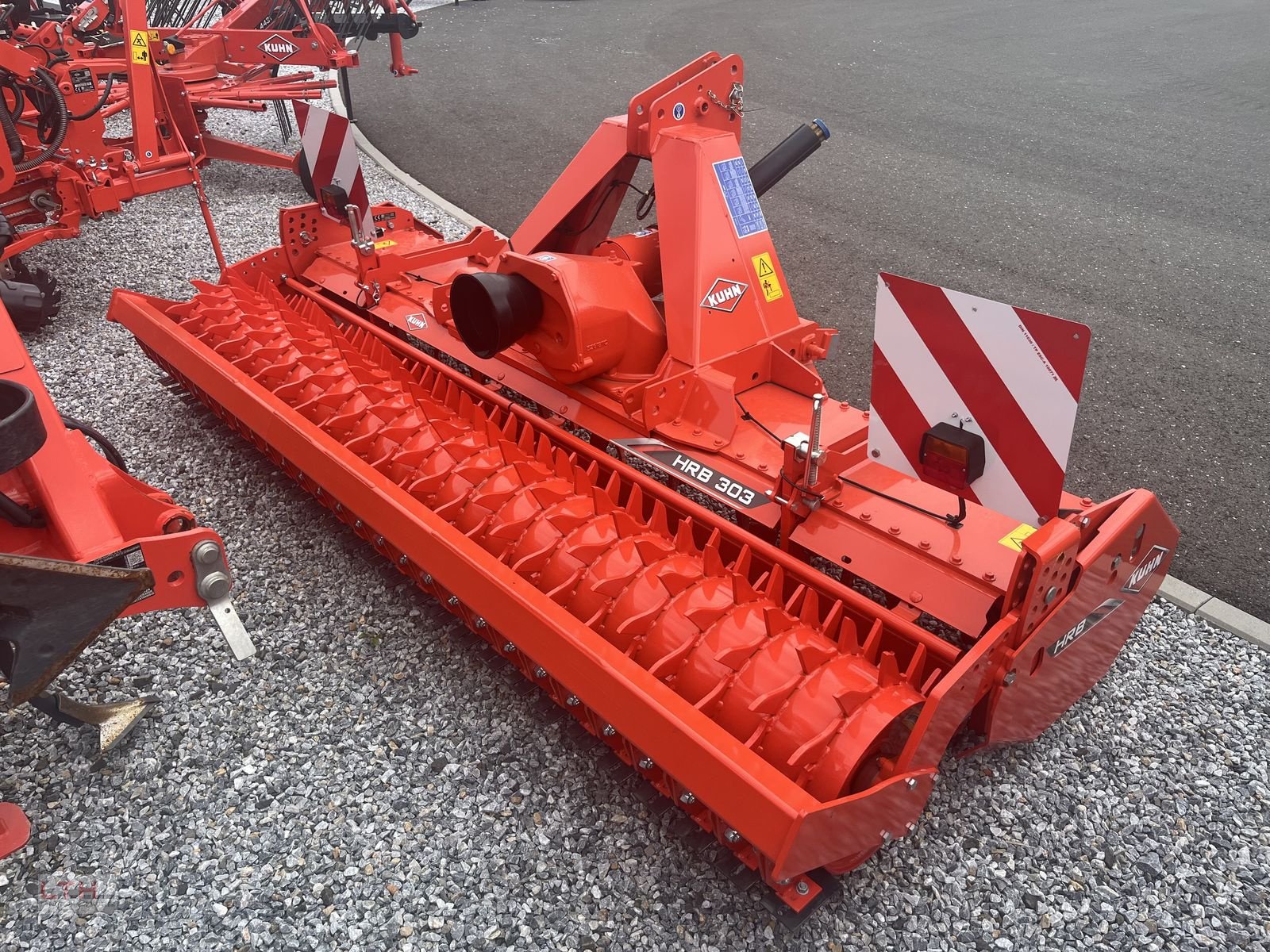 Kreiselegge of the type Kuhn HRB 303 D, Neumaschine in Gnas (Picture 4)