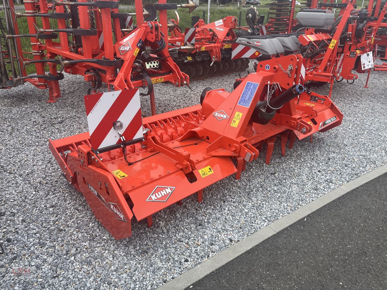 Kreiselegge of the type Kuhn HRB 303 D, Neumaschine in Gnas (Picture 2)