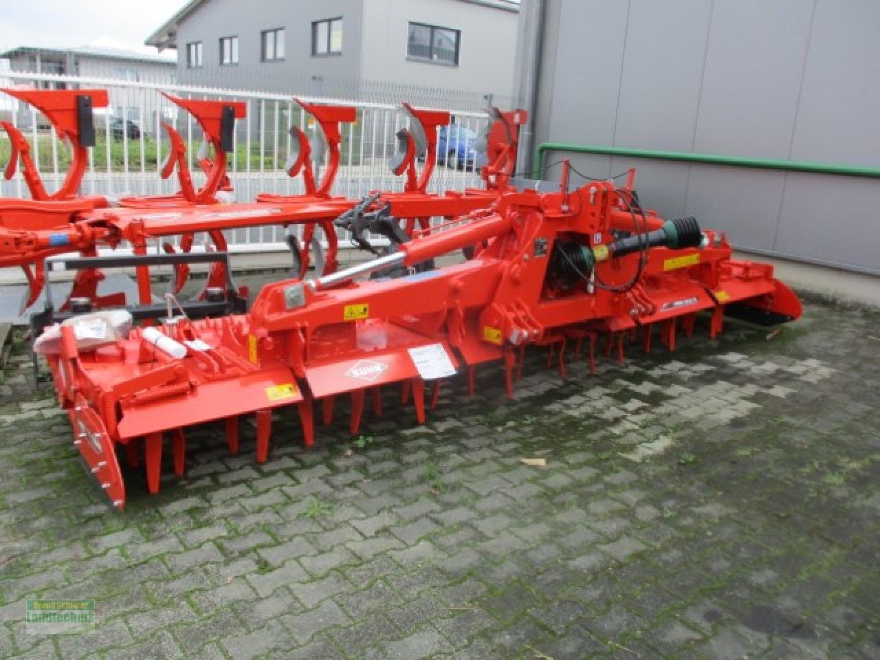 Kreiselegge tipa Kuhn HRB503DR, Neumaschine u Büren (Slika 1)