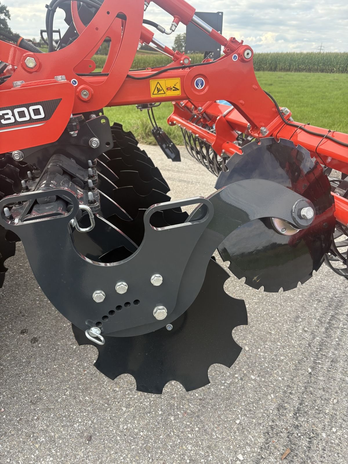 Kreiselegge des Typs Kuhn Optimer L 300, Neumaschine in Pischelsdorf am Engelbach (Bild 9)