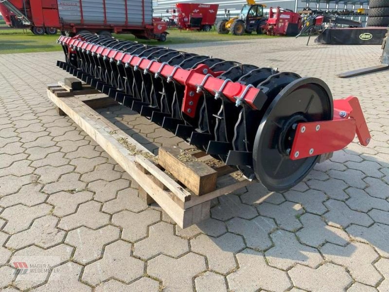 Kreiselegge des Typs Kverneland KERNER CRACKERWALZE ZUR NGH-SERIE, Neumaschine in Oyten