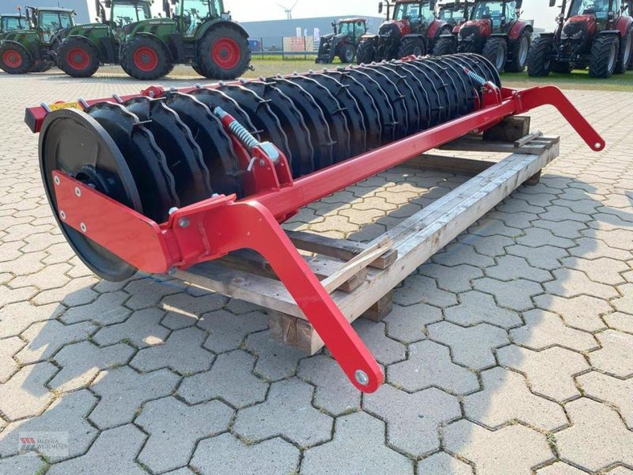 Kreiselegge des Typs Kverneland KERNER CRACKERWALZE ZUR NGH-SERIE, Neumaschine in Oyten (Bild 4)