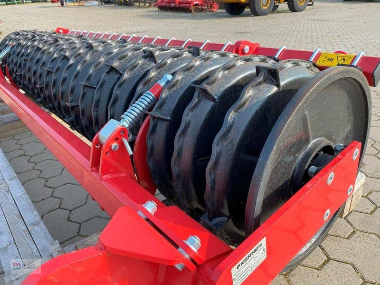 Kreiselegge des Typs Kverneland KERNER CRACKERWALZE ZUR NGH-SERIE, Neumaschine in Oyten (Bild 7)