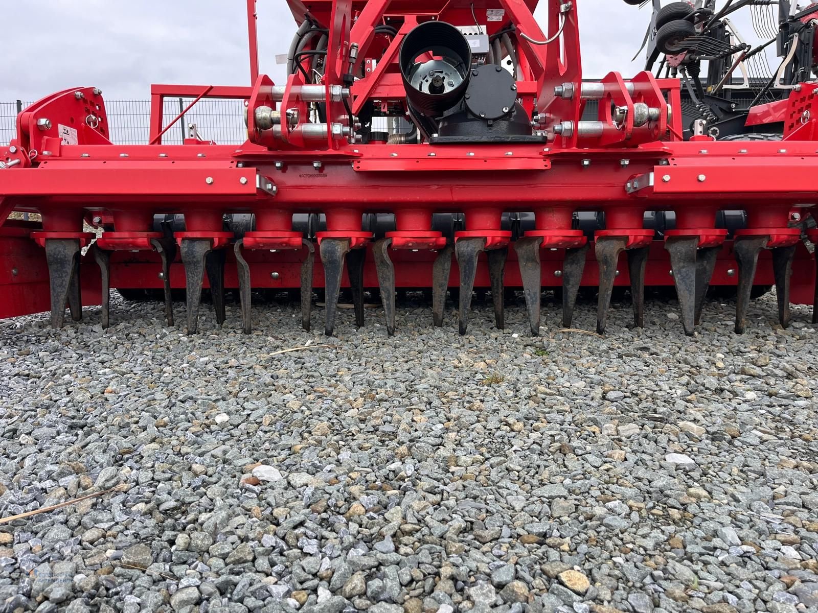 Kreiselegge des Typs Kverneland Kreiselegge S-Serie mit Actilinewalze, Neumaschine in Altenberge (Bild 2)