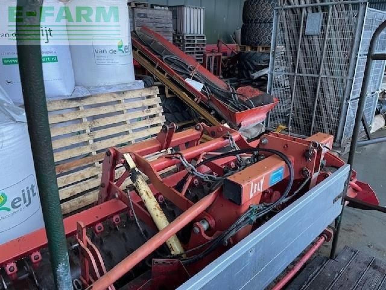 Kreiselegge tip Lely rottera 35-302 en packkerrol en hydraulische hef, Gebrauchtmaschine in gg VEGHEL (Poză 7)