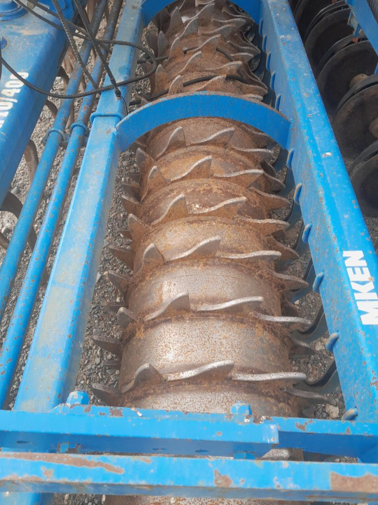 Kreiselegge of the type Lemken ZIRKON 10/400, Gebrauchtmaschine in BAZOGES EN PAREDS (Picture 10)