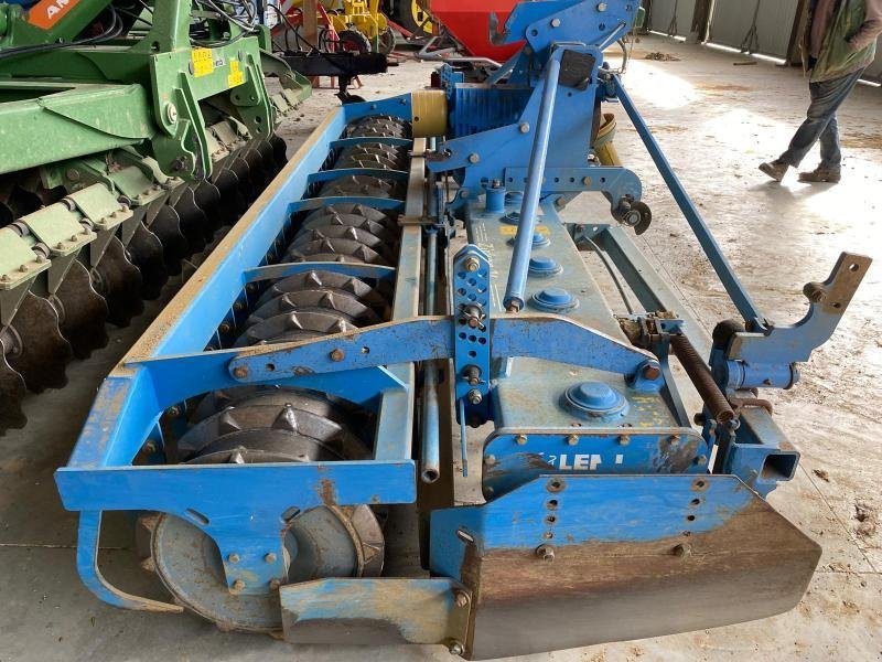 Kreiselegge typu Lemken ZIRKON 10, Gebrauchtmaschine v SAINT-GERMAIN DU PUY (Obrázek 3)