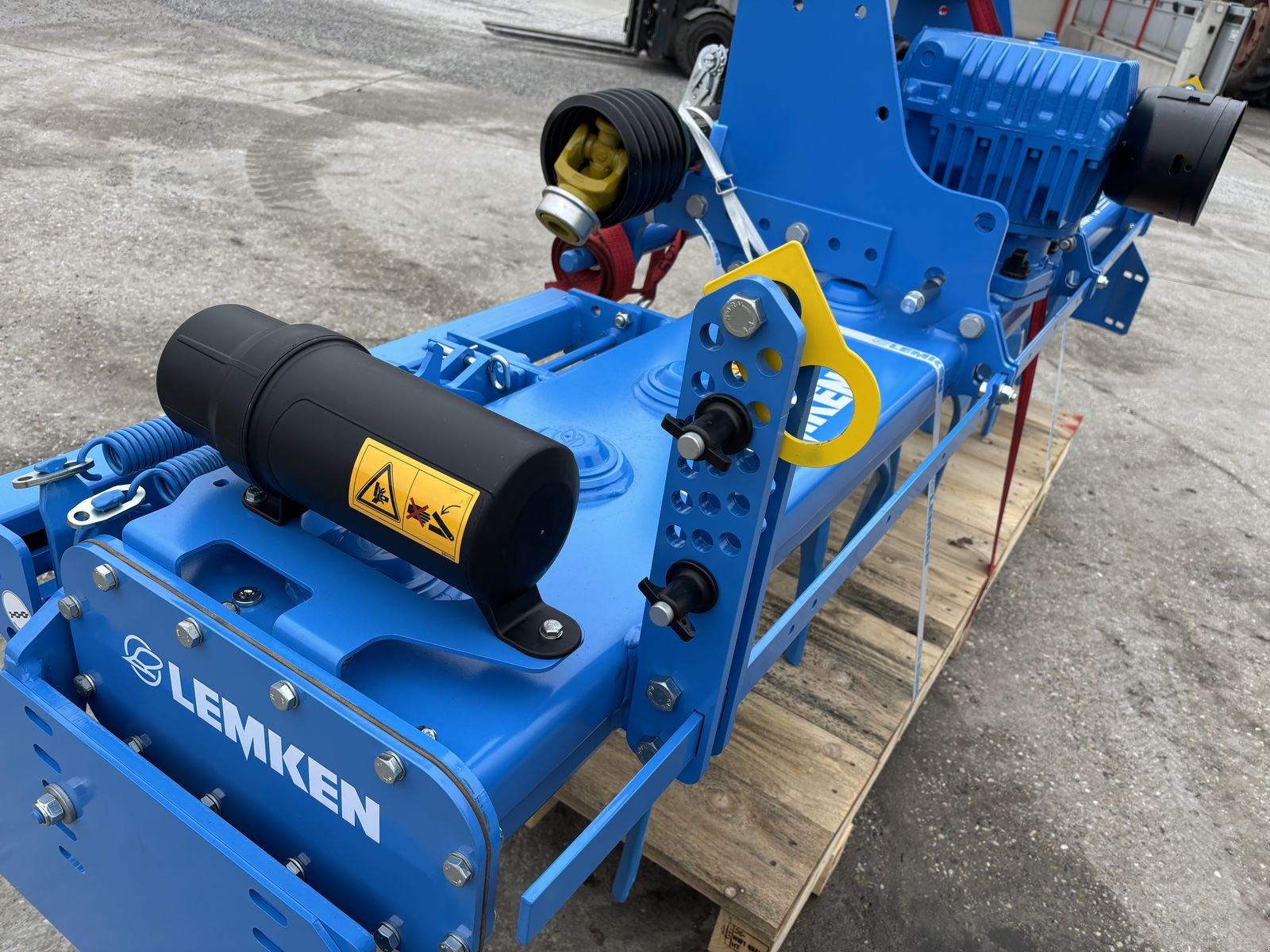 Kreiselegge tipa Lemken Zirkon 12/300, Neumaschine u Starrein (Slika 11)