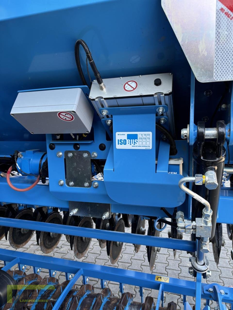 Kreiselegge typu Lemken ZIRKON 8/300 + Saphir 10 ISOBUS, Gebrauchtmaschine v Homberg/Ohm - Maulbach (Obrázek 8)