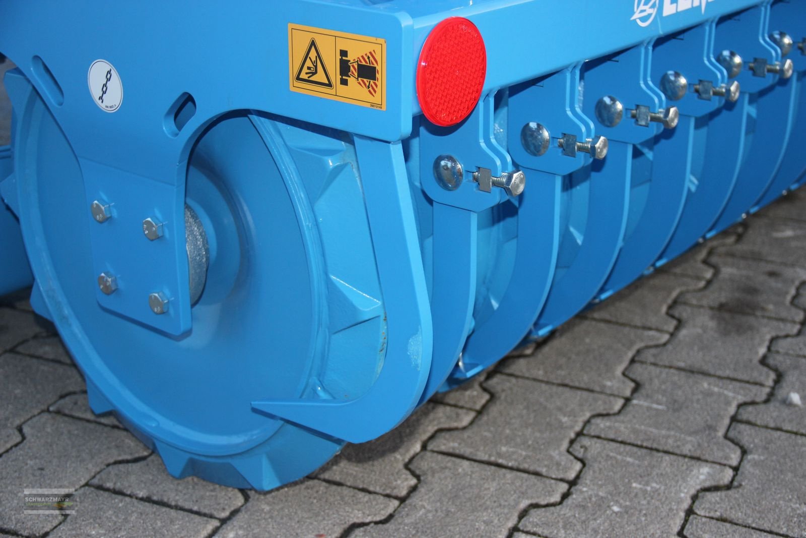 Kreiselegge of the type Lemken Zirkon 8/300 TPW, Neumaschine in Aurolzmünster (Picture 13)