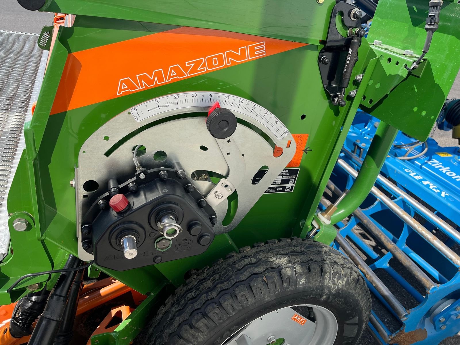 Kreiselegge des Typs Lemken Zirkon 8/300, Neumaschine in Harmannsdorf (Bild 7)