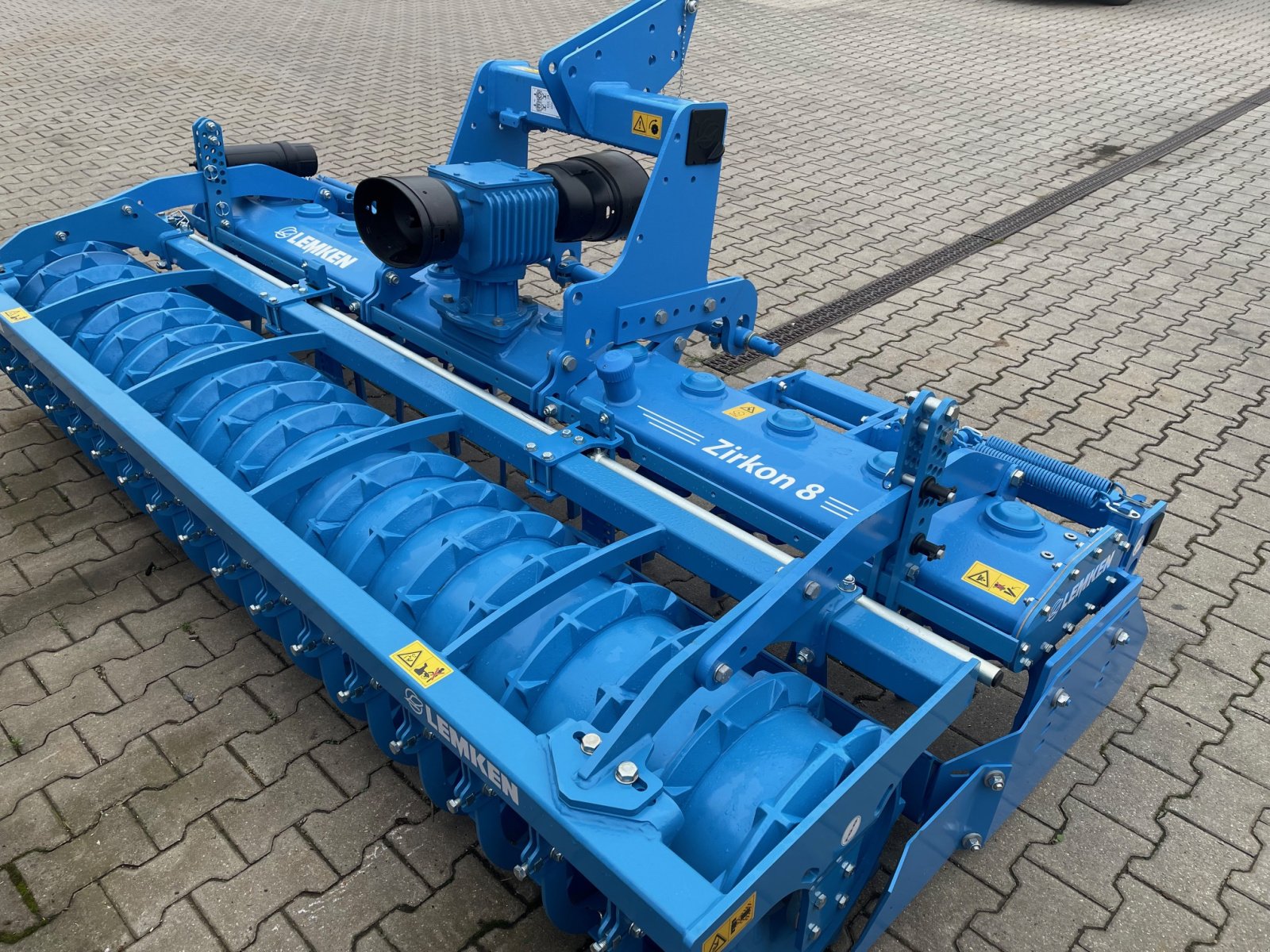 Kreiselegge des Typs Lemken Zirkon 8/300, Neumaschine in Burglengenfeld (Bild 3)